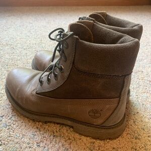 Dark Green Timberland Boots - Women’s size 8.